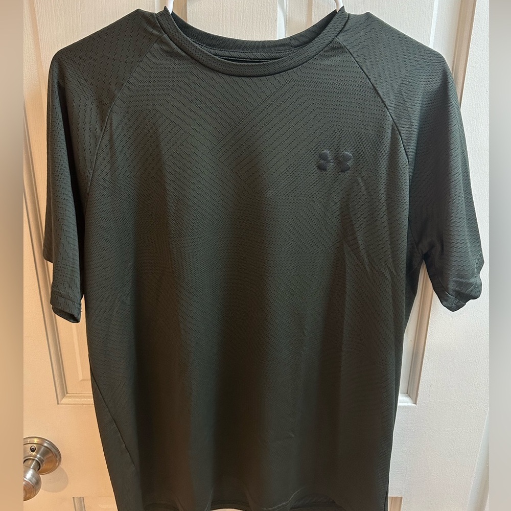 Men’s Green UA Tech Shirt
